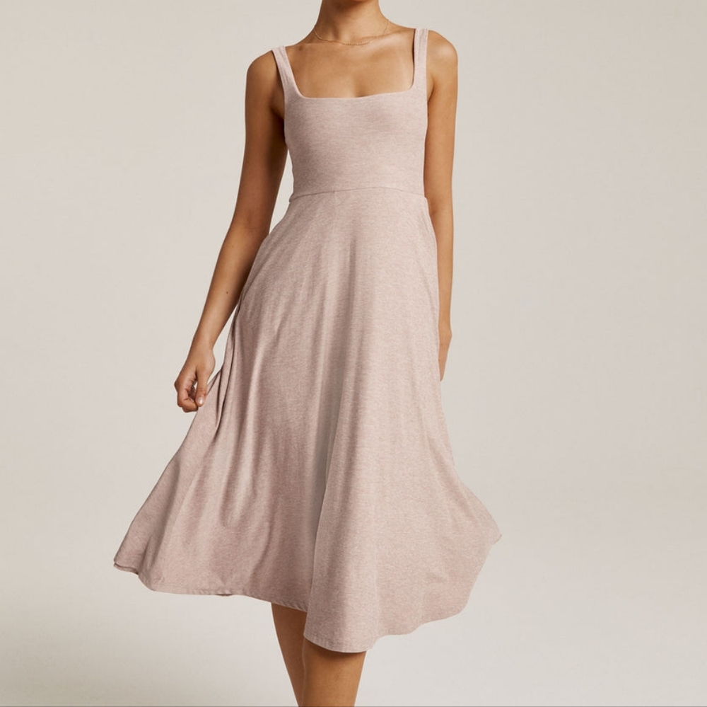 Beyond Yoga Featherweight At The Ready Square Neck Dress, S, NWOT
